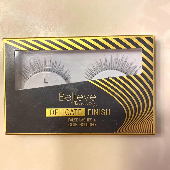 Believe beauty delicate finish false lashes NWT never been opened or used - Picture 1 of 1